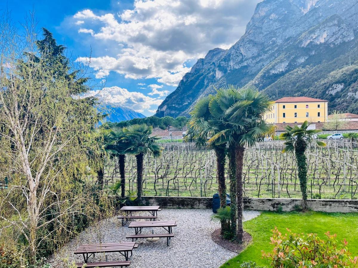 Albola Suite Holiday Apartments Riva del Garda Exterior photo